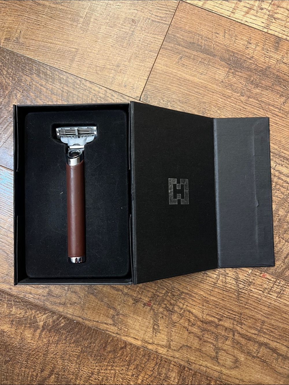 HOMMAGE Santiago Single Razor - Picture 3 of 10
